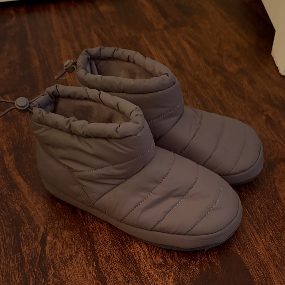 American Eagle Booties